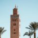 Braun-grau gemauerter Turm in Marrakesh. Copyright: Annie Spratt (Unsplash)